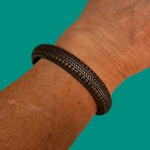 3/$20 PAPARAZZI Antique Brass Zimbabwe Zen Clamper Bracelet